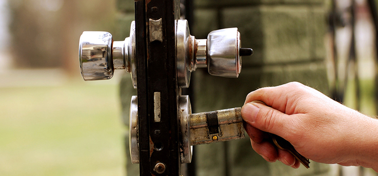 front door latch repair Earlimart