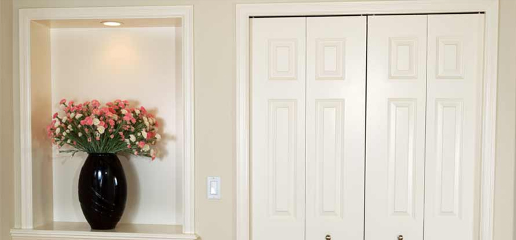 residential closet door repair in Earlimart